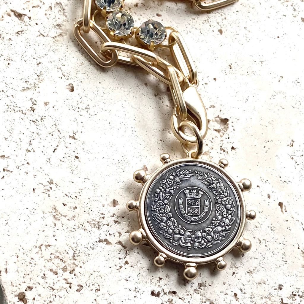 Horse equestrian queen French bee coin jewelry medallion