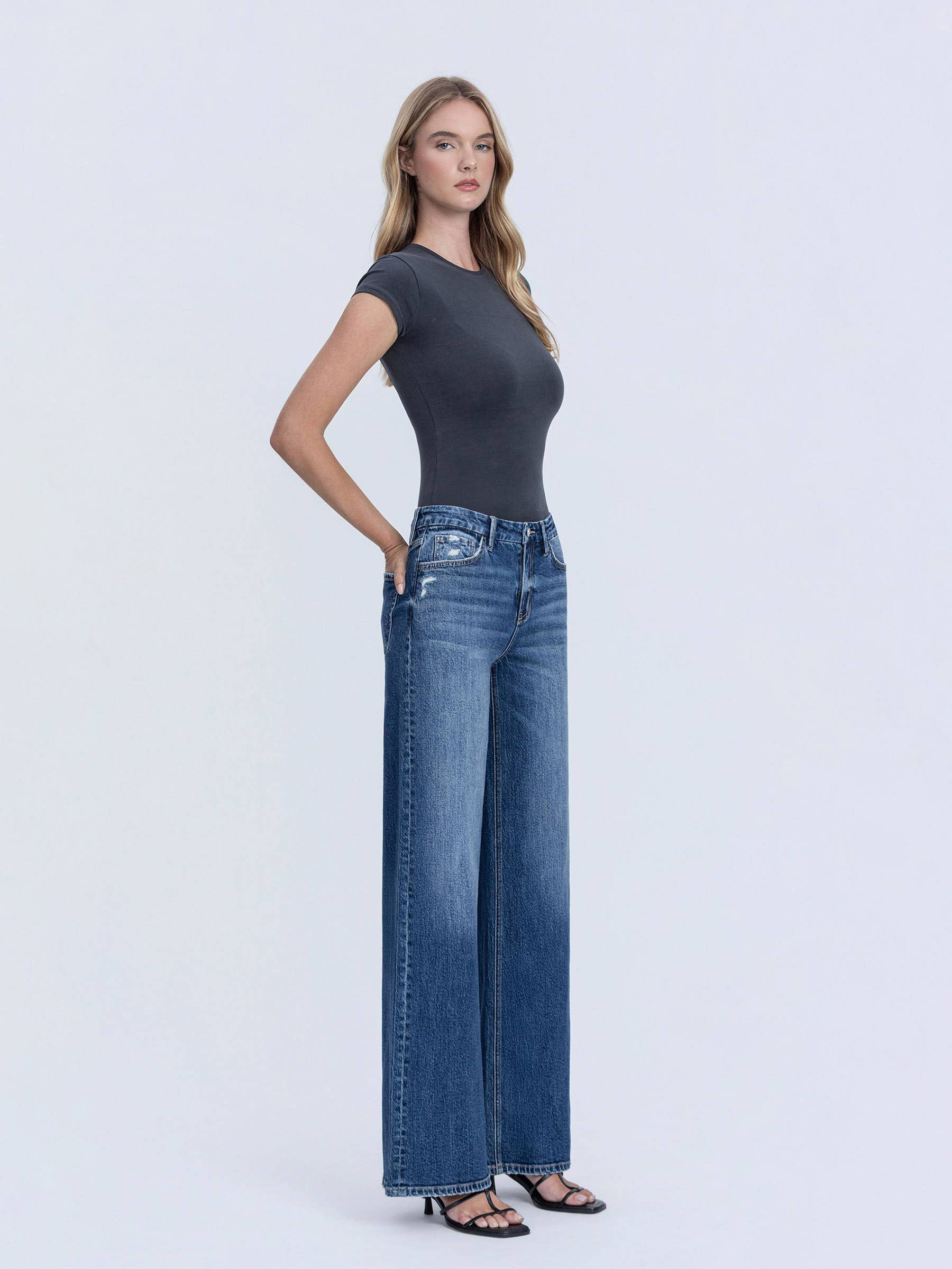 HIGH RISE DARK SEAMLESS WAISTBAND WIDE LEG JEANS T7148