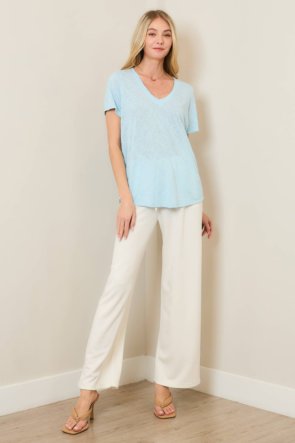 HACCI SLUB RELAXED FIT V-NECK S/S TEE FWMT3683