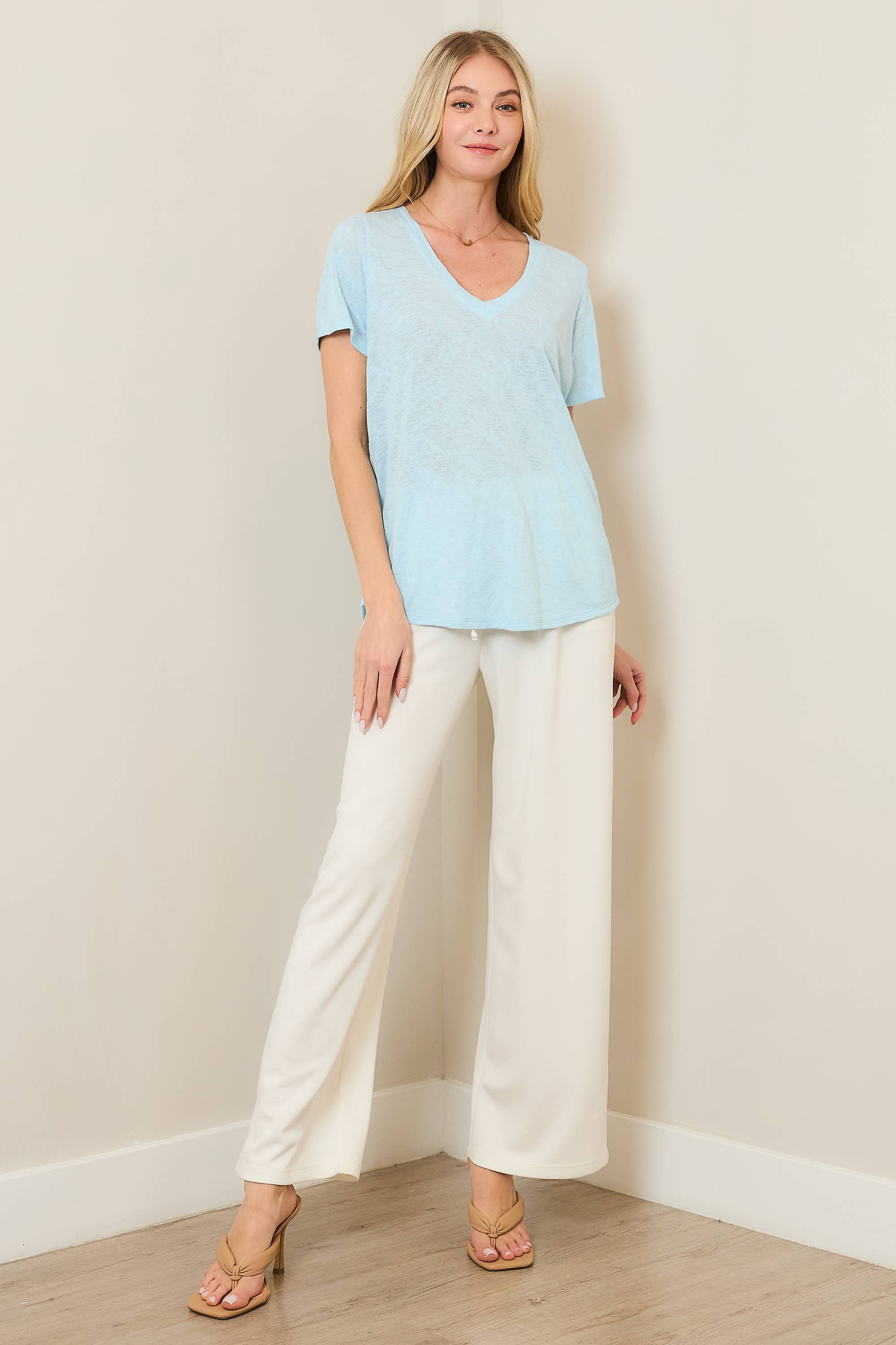HACCI SLUB RELAXED FIT V-NECK S/S TEE FWMT3683