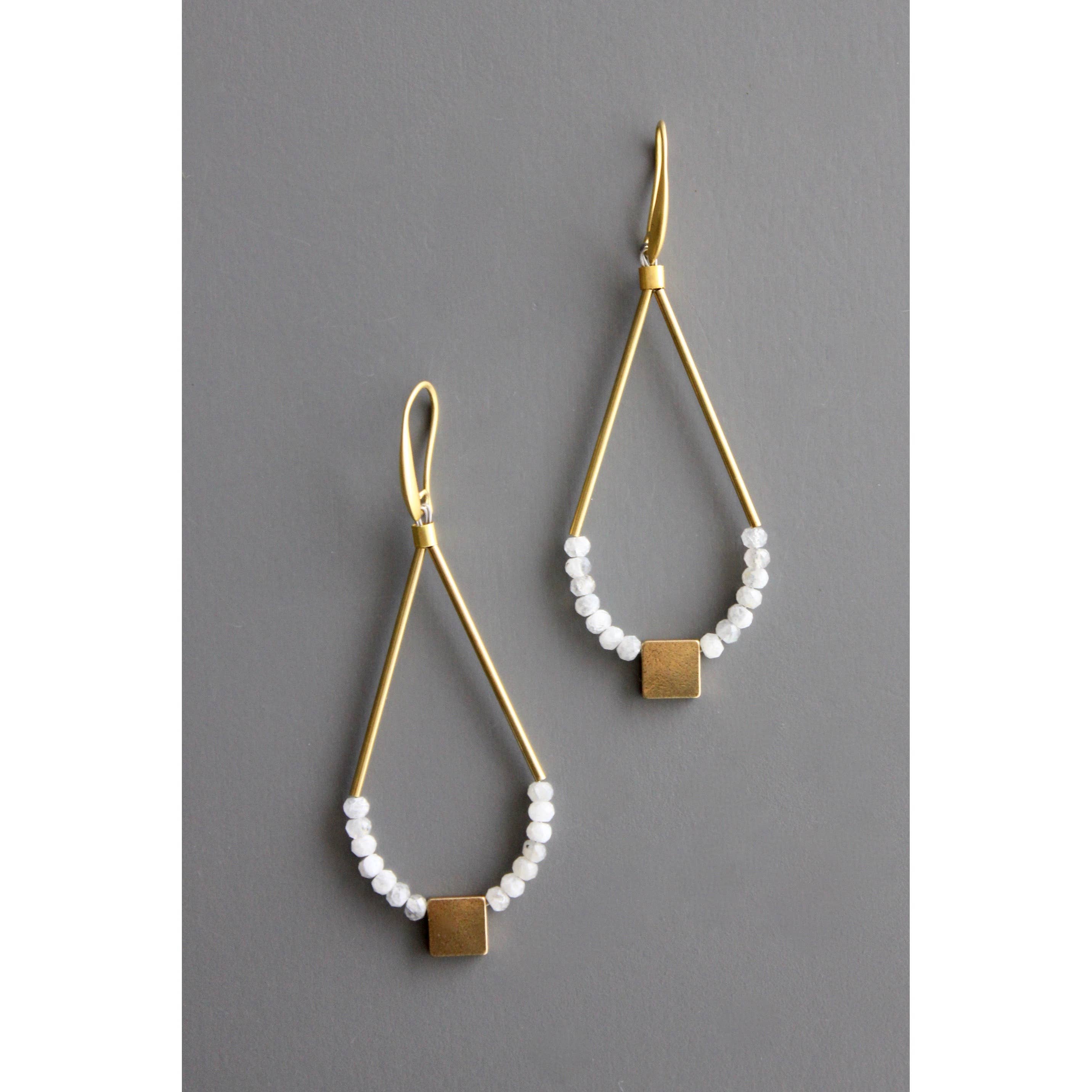 BKNE40 Geometric labradorite and brass earrings