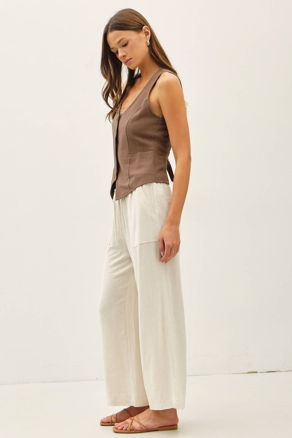 LINEN CLASSIC CUT VEST W BELTING AT BACK