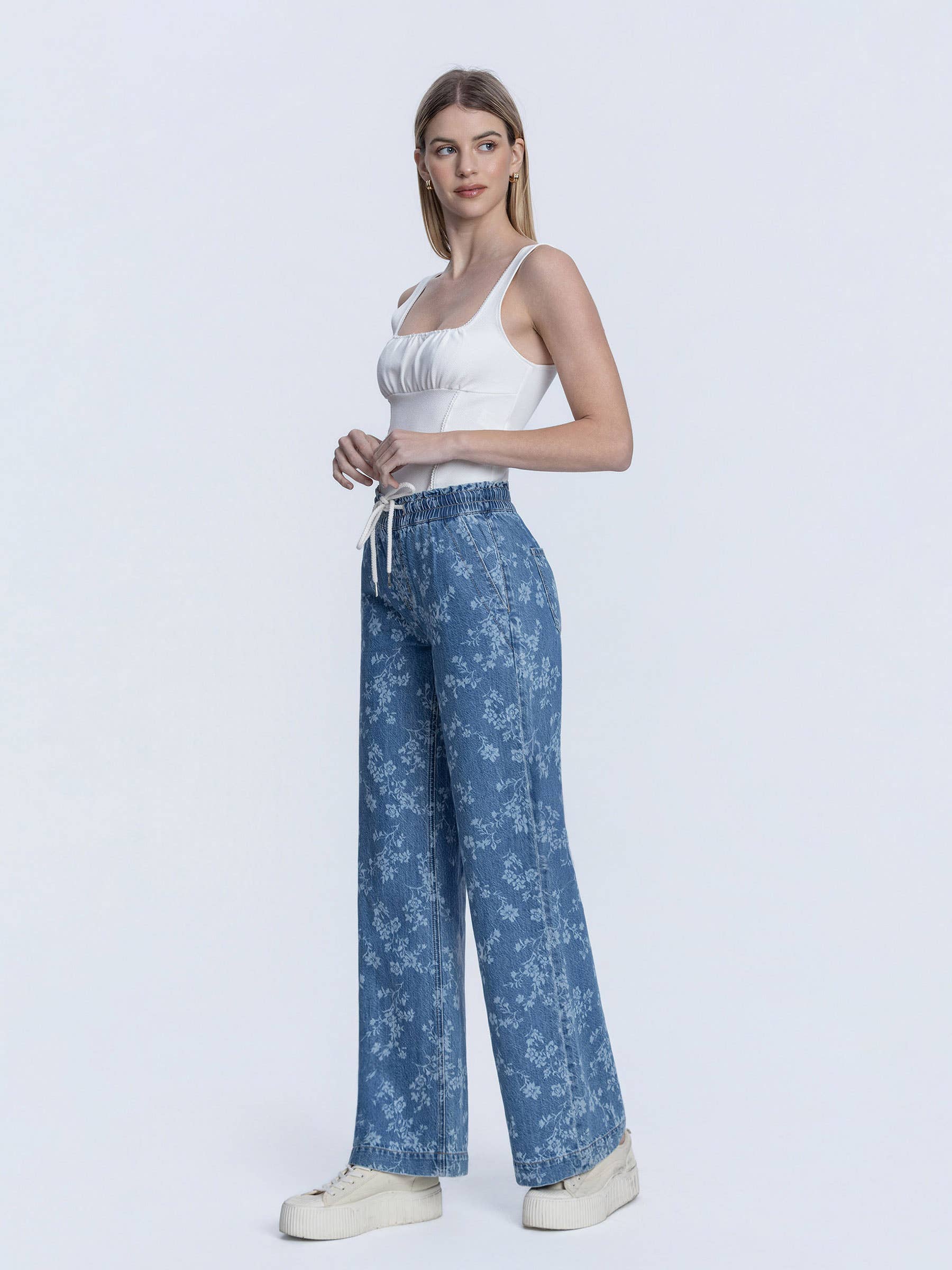 HIGH RISE FLORAL PRINT BAGGY WIDE LEG JEANS T7328VFR